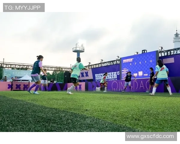 机械足球星：探索科技与运动结合的未来竞技场